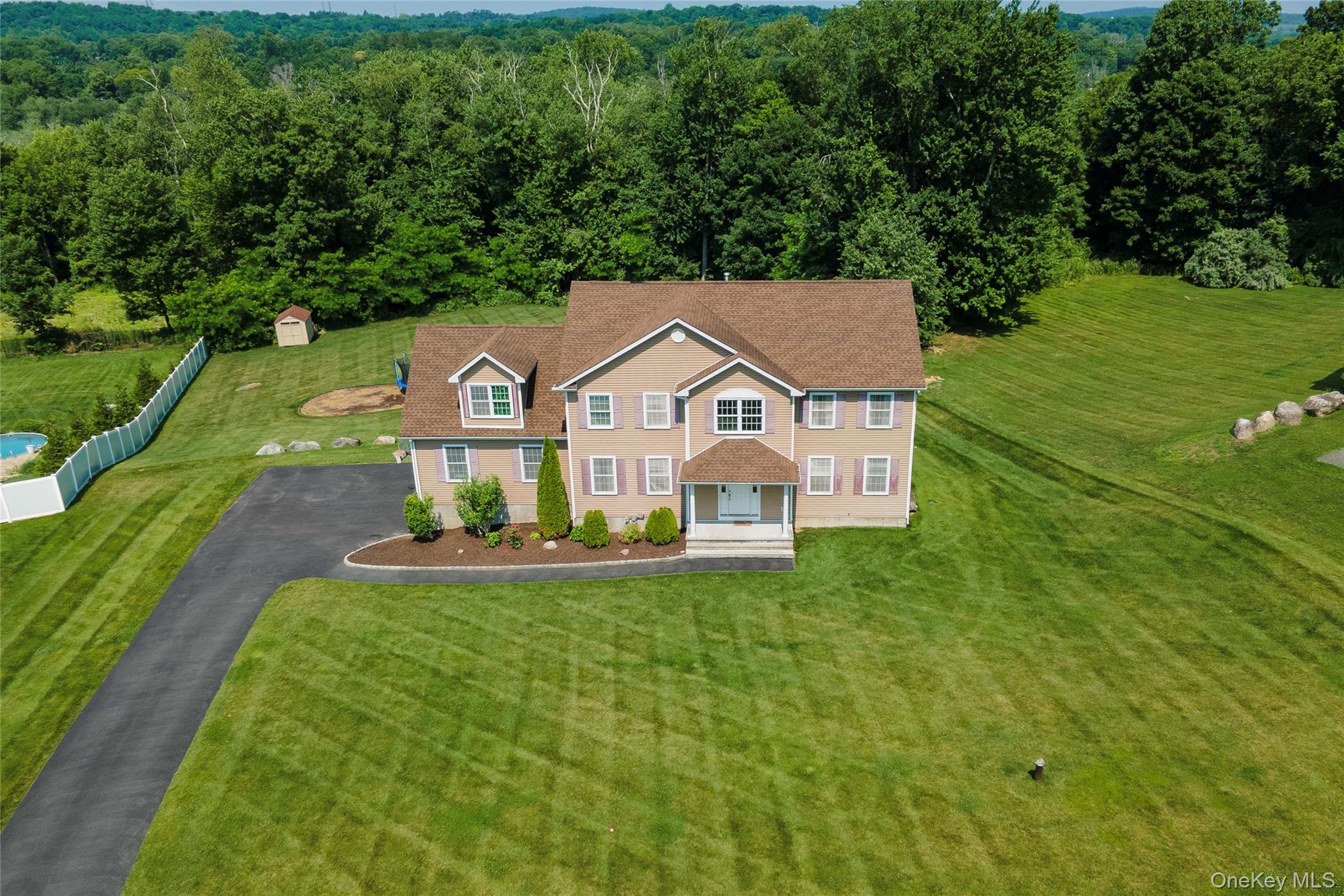 16 Noble Court – For Sale photo 24