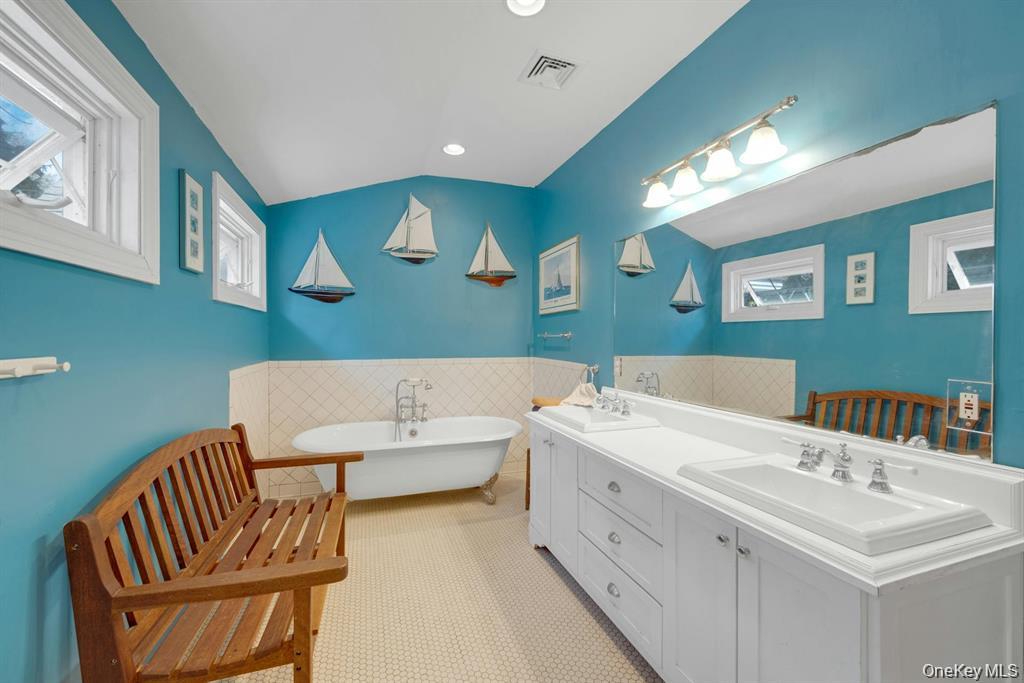 209 Hardscrabble Road – For Sale photo 21