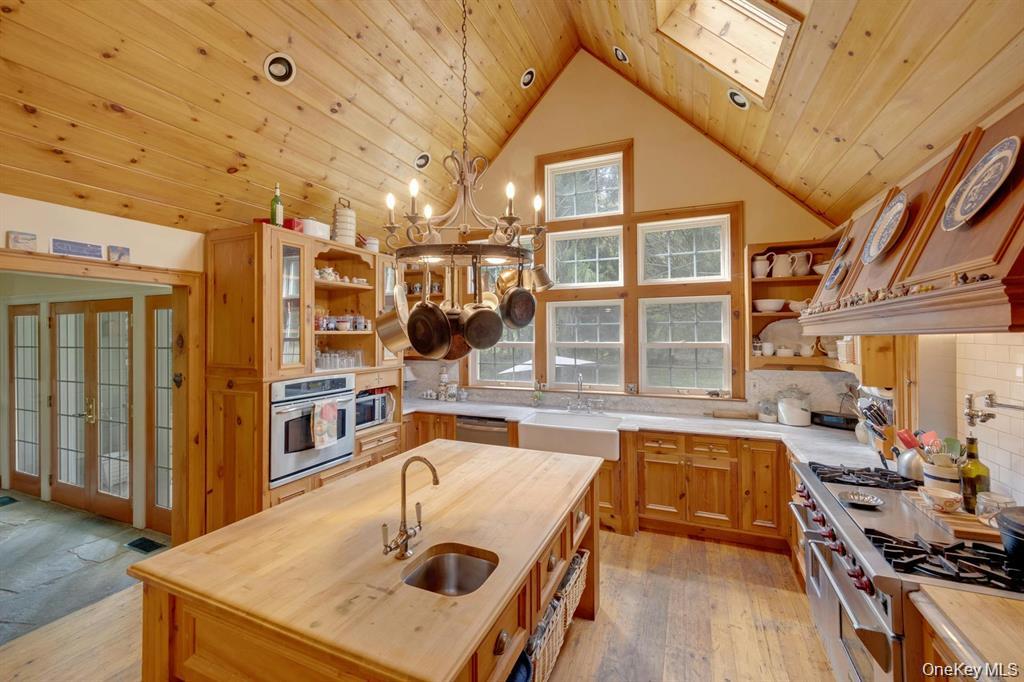 209 Hardscrabble Road – For Sale photo 8