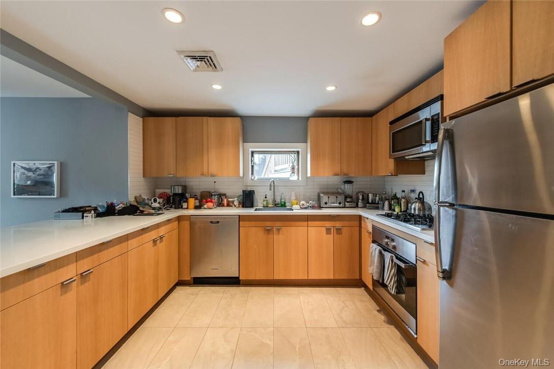 44 Main Street, Unit 2 photo 9