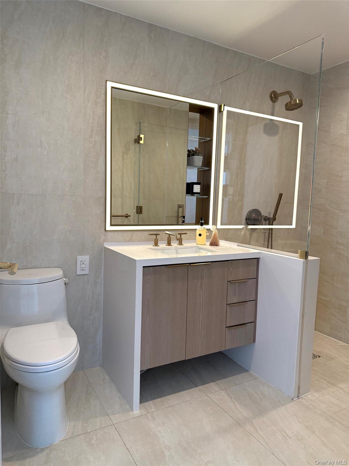 3 Court Square, Unit 4610 photo 21