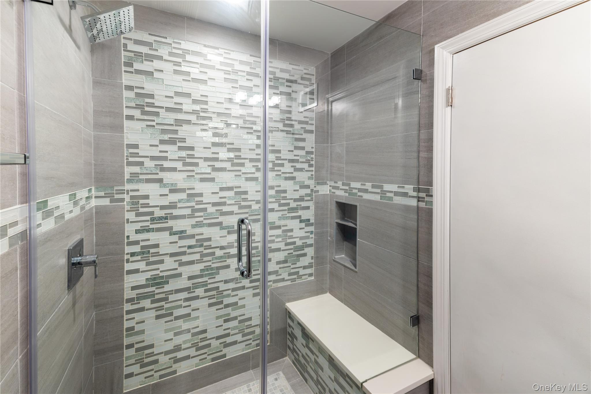 2590 Riverside Drive – For Sale photo 19