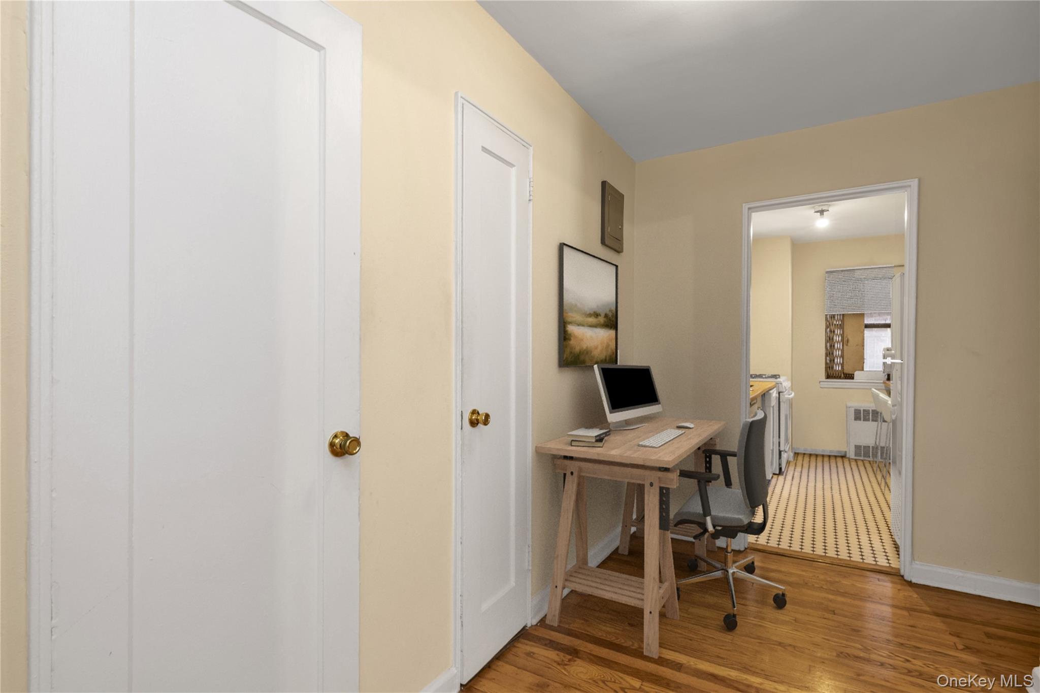 102-55 67 Road, Unit 3V photo 2