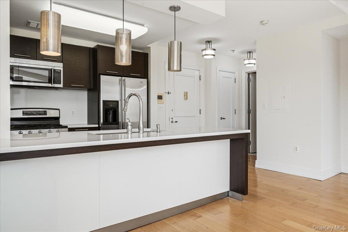 64-05 Yellowstone Boulevard, Unit PH504 photo 11