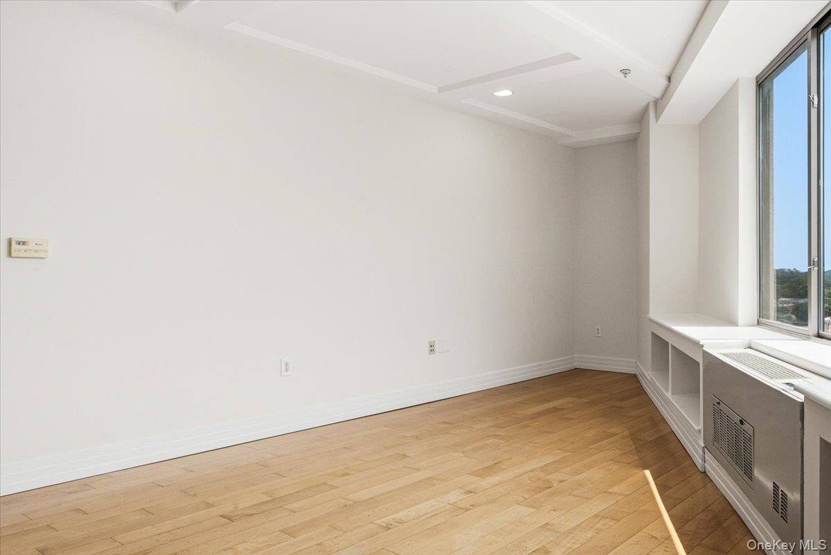 64-05 Yellowstone Boulevard, Unit PH504 photo 12