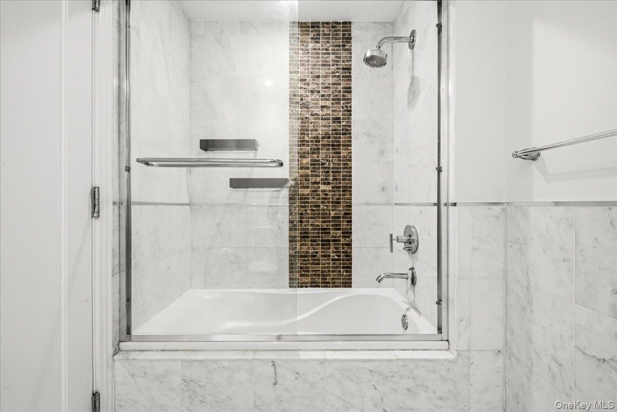 64-05 Yellowstone Boulevard, Unit PH504 photo 24