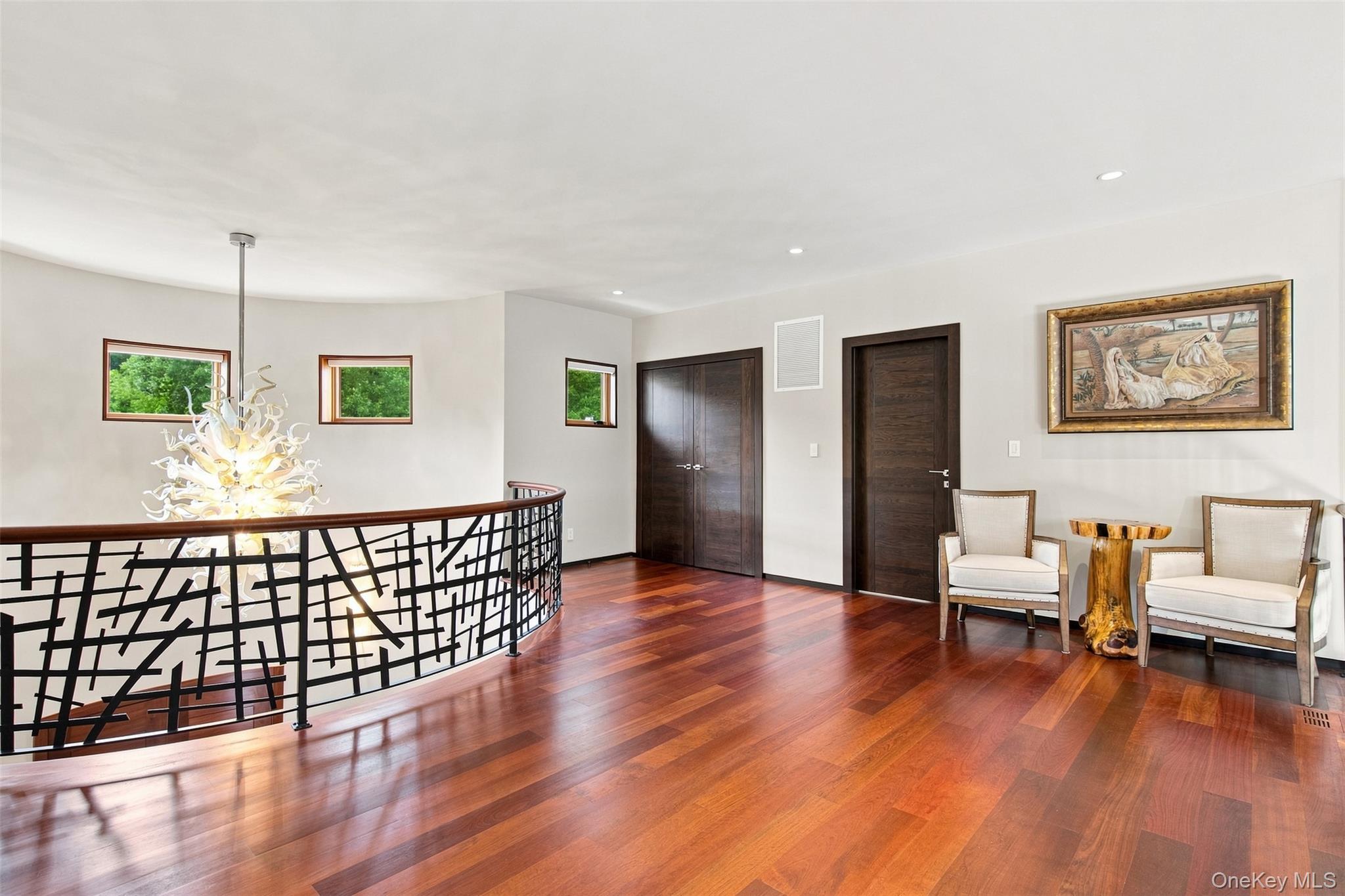 900 W Shore Road – For Sale photo 28