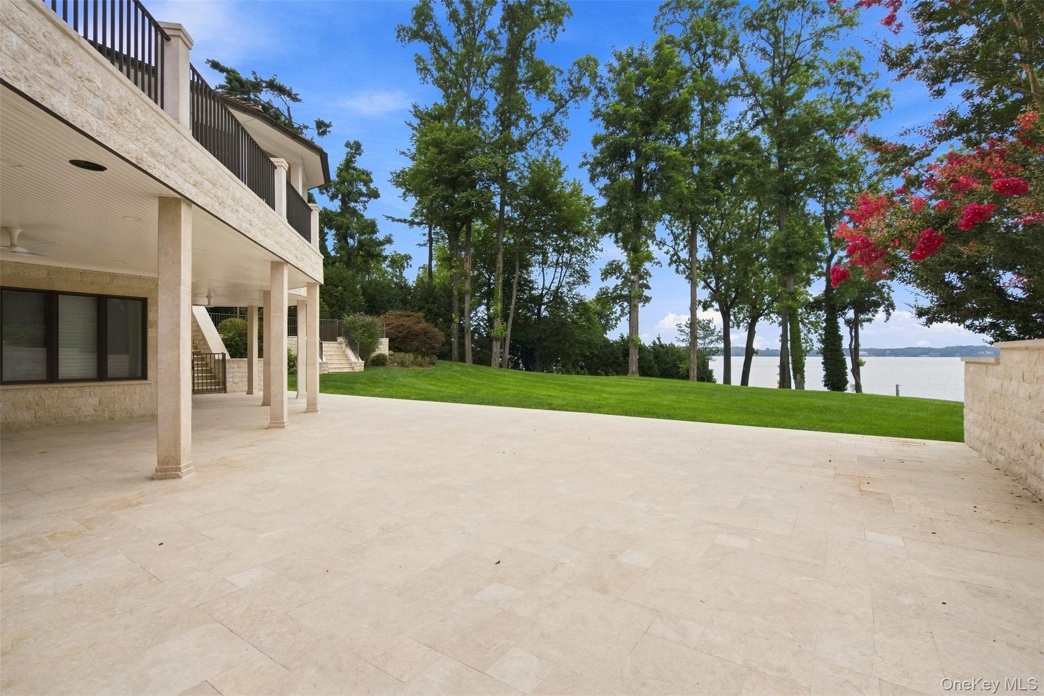 900 W Shore Road – For Sale photo 44