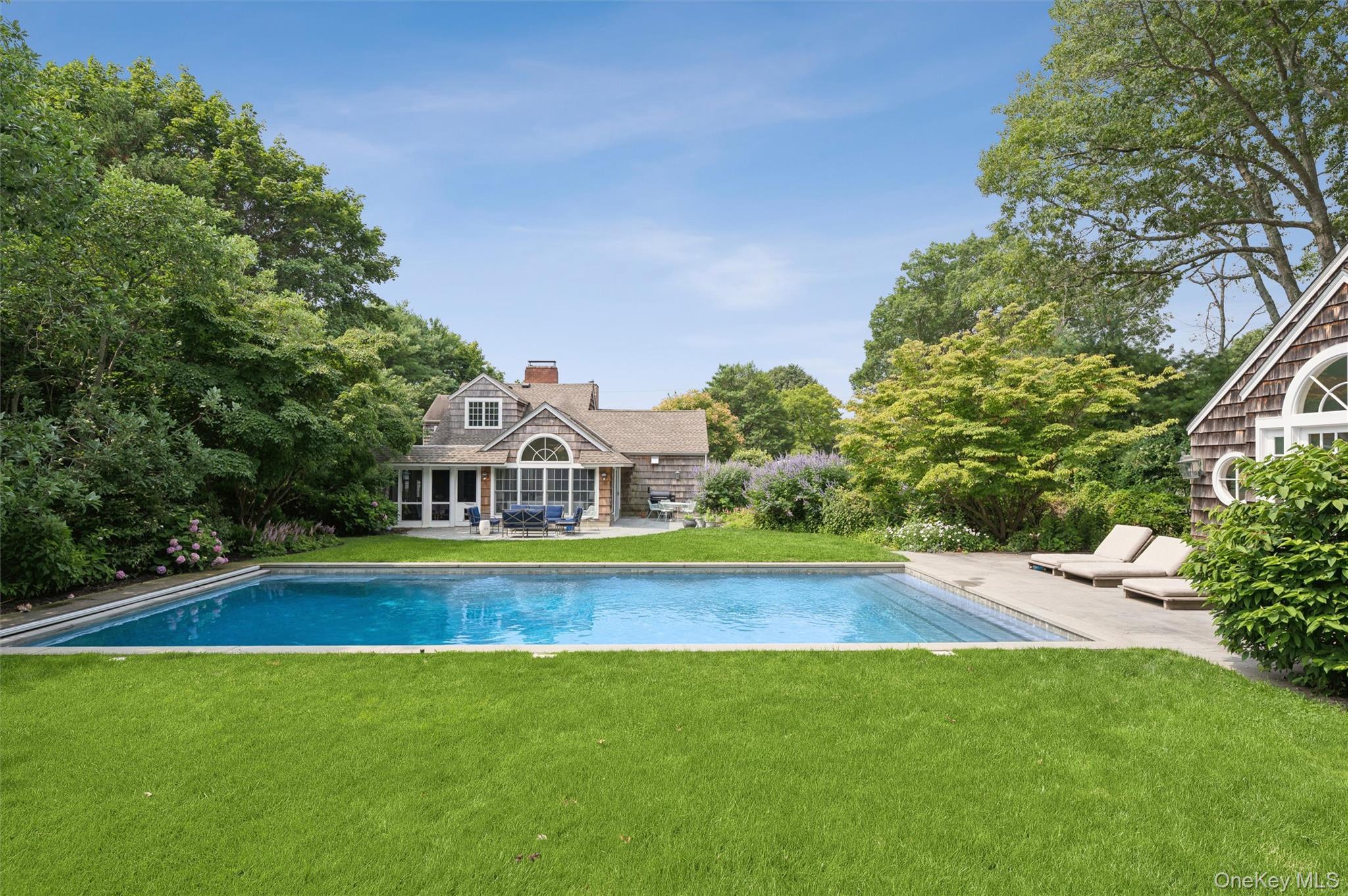 20 Quogue Street – For Rent photo 7