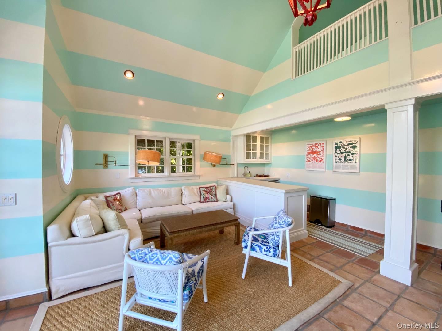 20 Quogue Street – For Rent photo 33