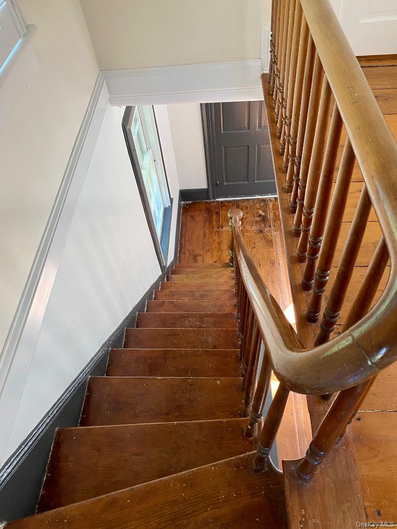 20 Quogue Street – For Rent photo 24