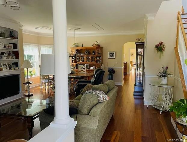 90 Golden Spruce Drive – For Sale photo 3