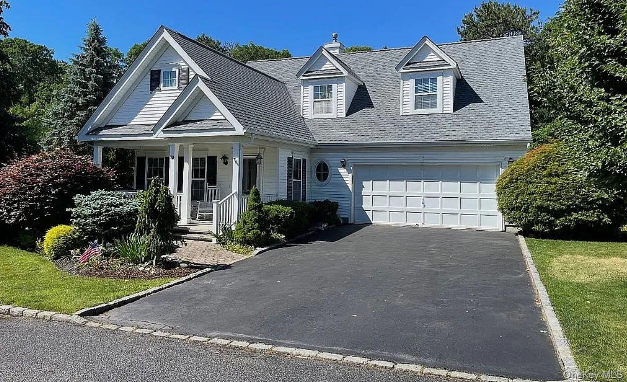 90 Golden Spruce Drive – For Sale