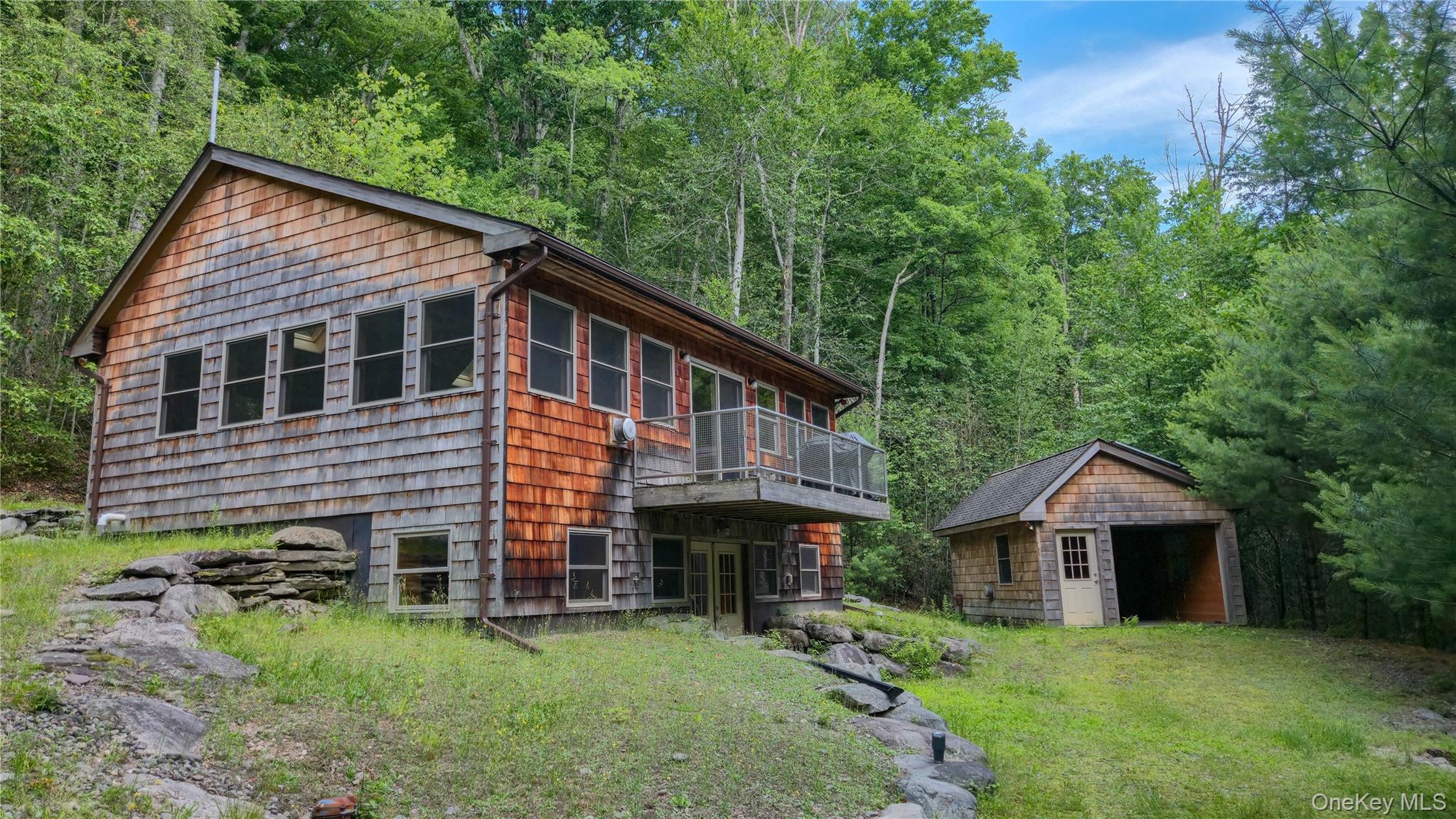 225 Hatchery Road – For Sale