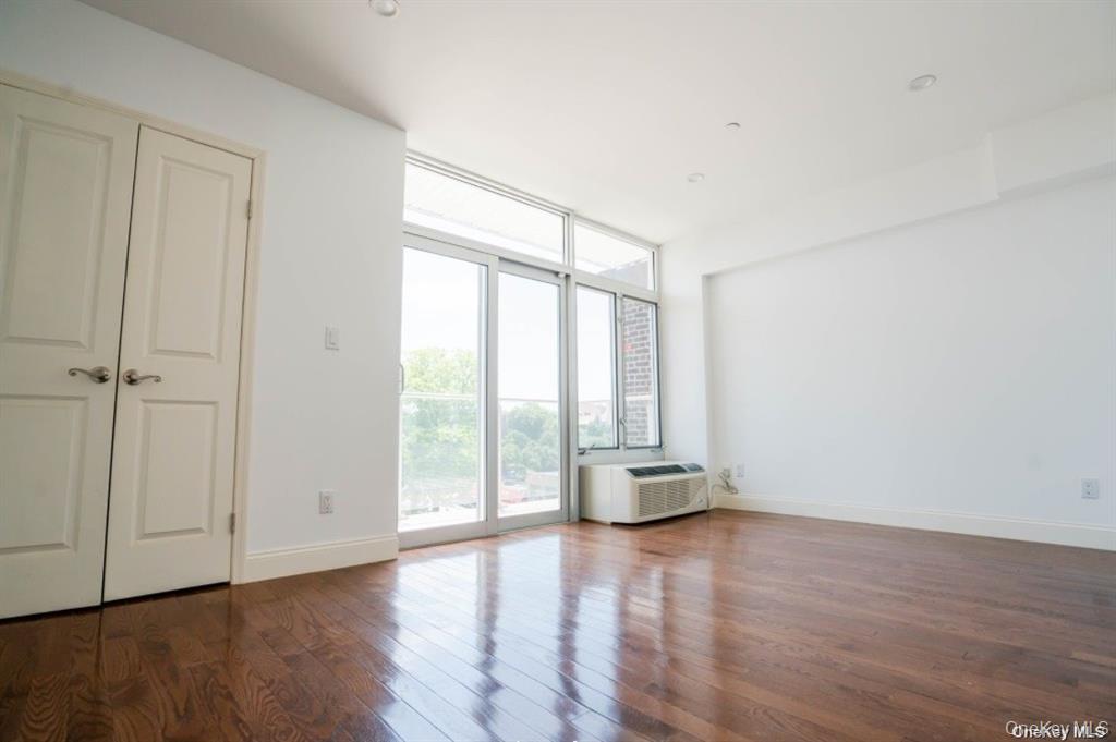 109-15 72nd Road, Unit 5B photo 3