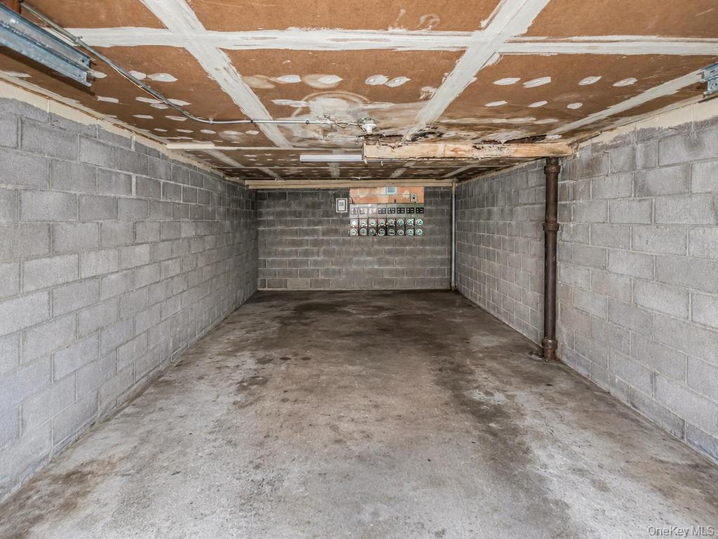 206-208 Balcom Avenue – For Sale photo 16