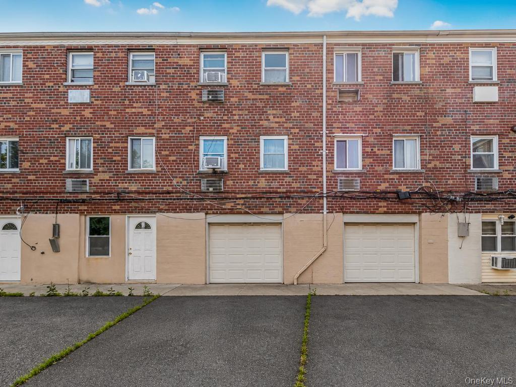 206-208 Balcom Avenue – For Sale photo 18