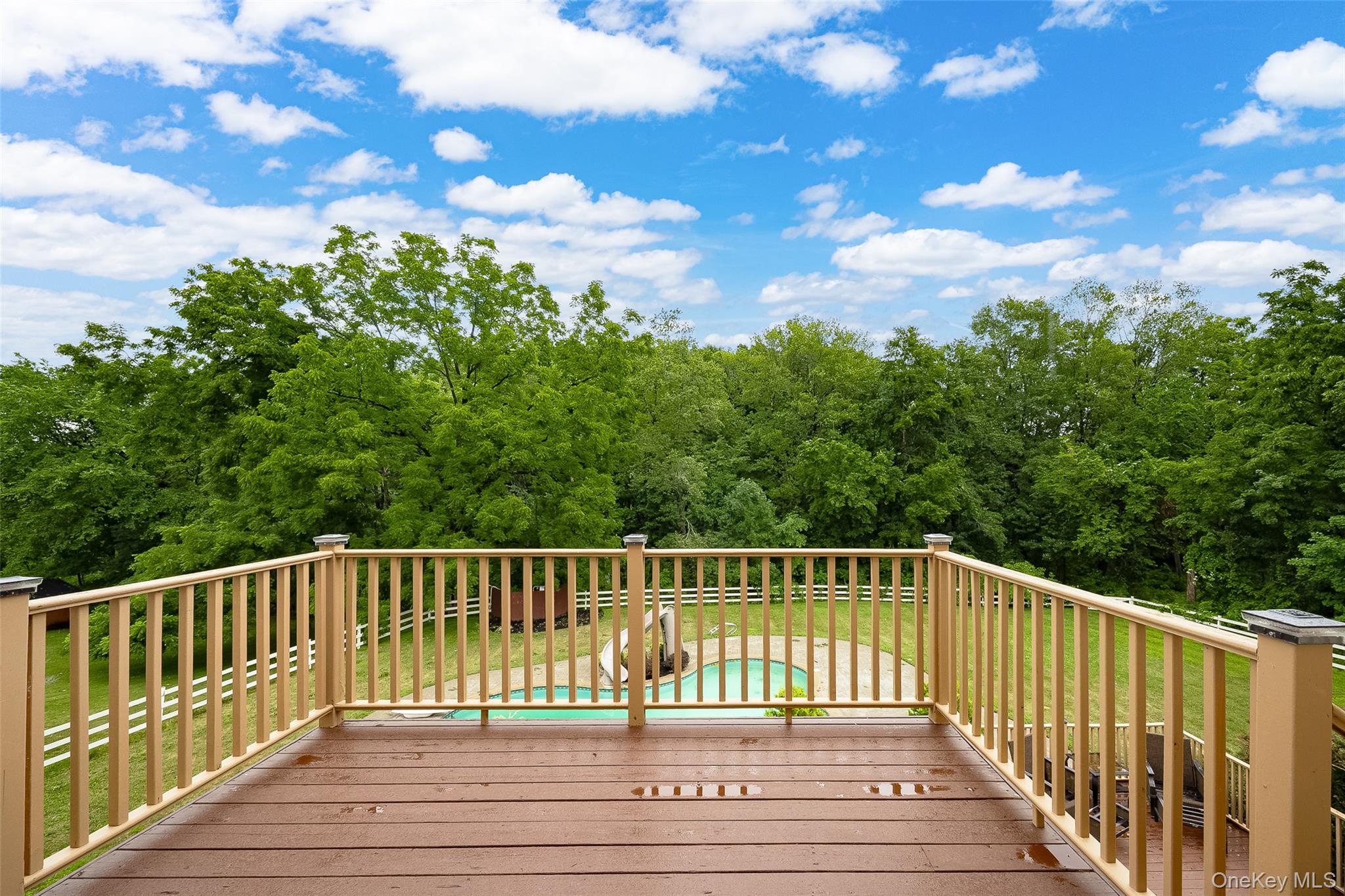 7 Fox Run – For Sale photo 32