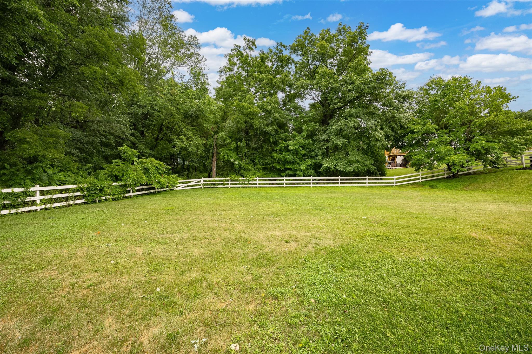 7 Fox Run – For Sale photo 34