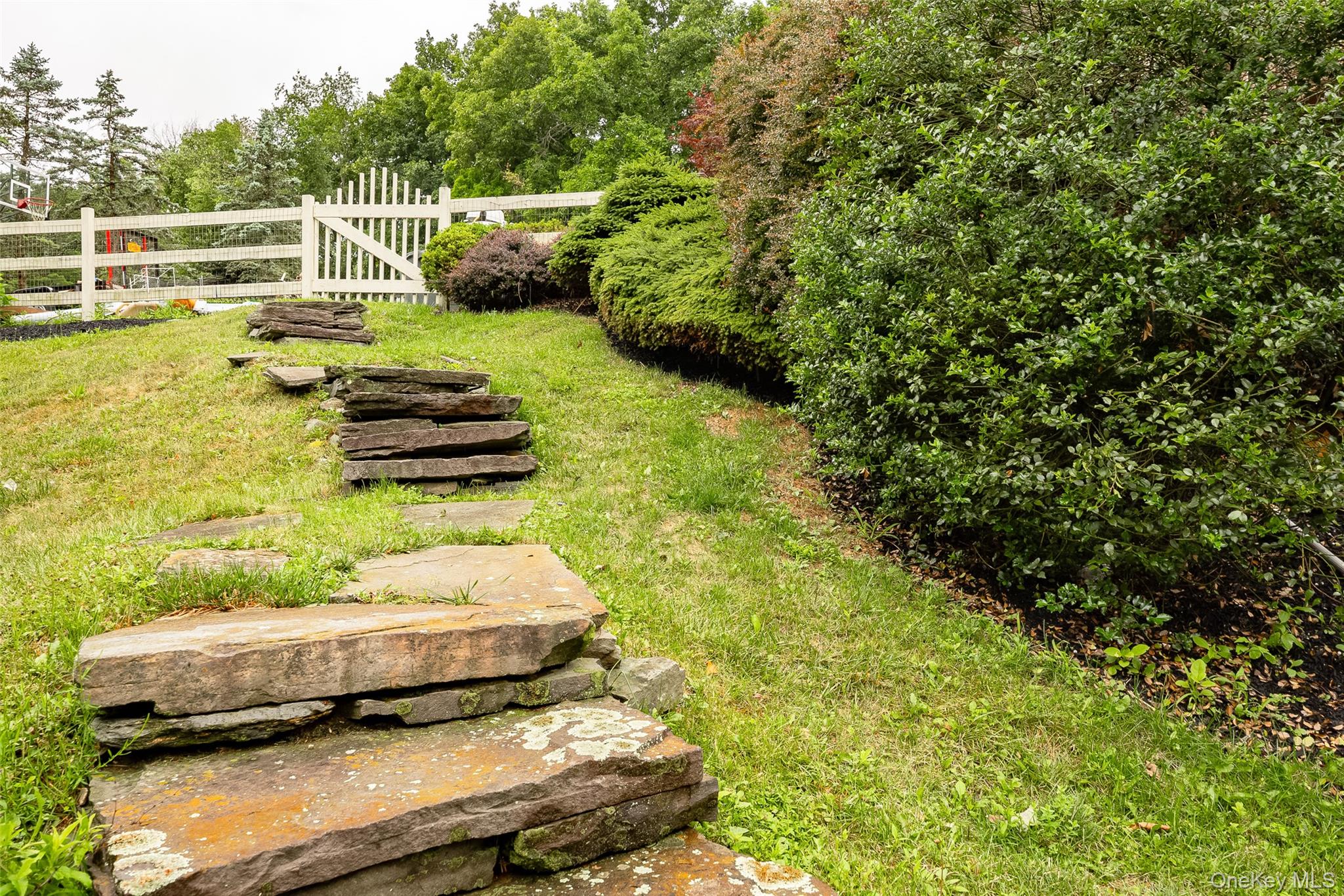 7 Fox Run – For Sale photo 33
