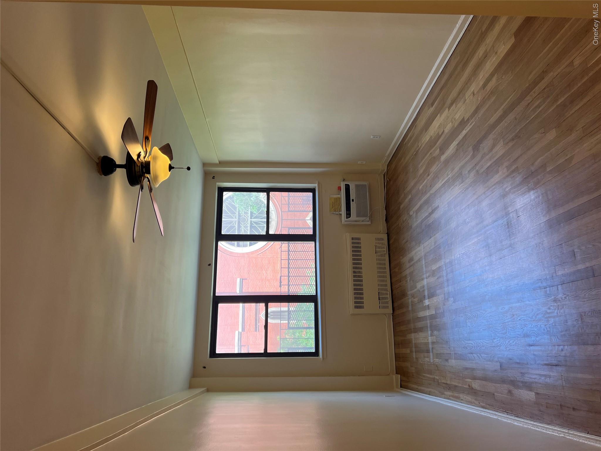 220 E 87th Street, Unit 4D photo 2