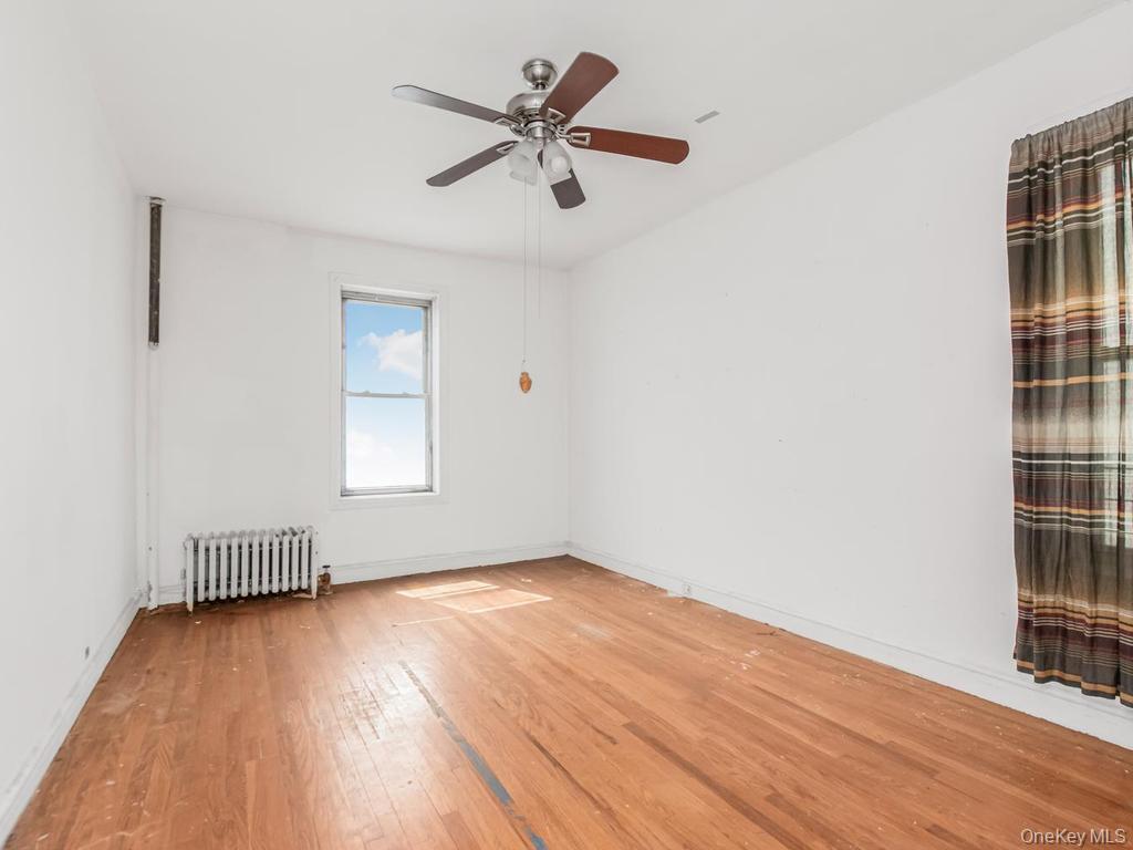 2081 Cruger Avenue, Unit 4C photo 4