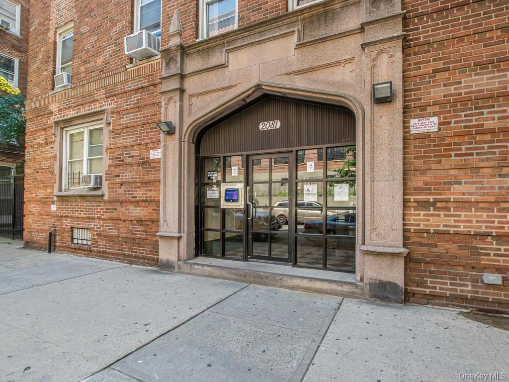 2081 Cruger Avenue, Unit 4C