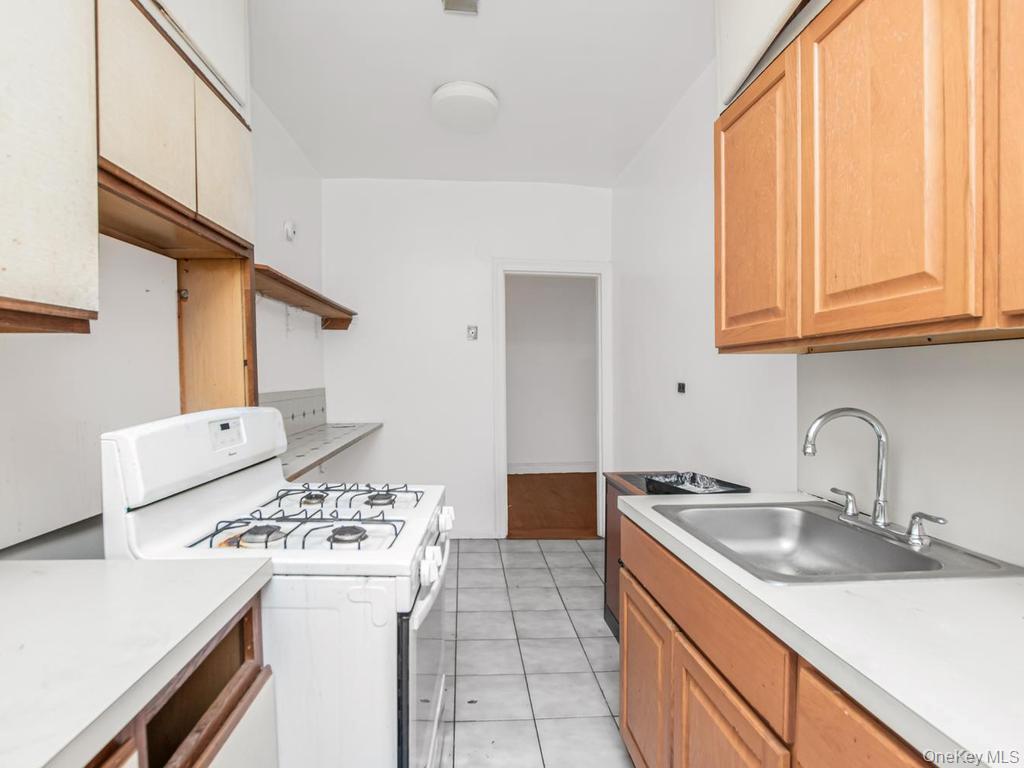 2081 Cruger Avenue, Unit 4C photo 8