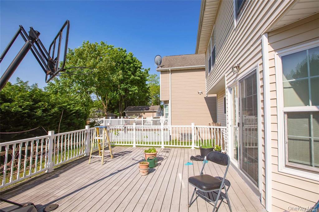 66 Maple Street, Unit A photo 23