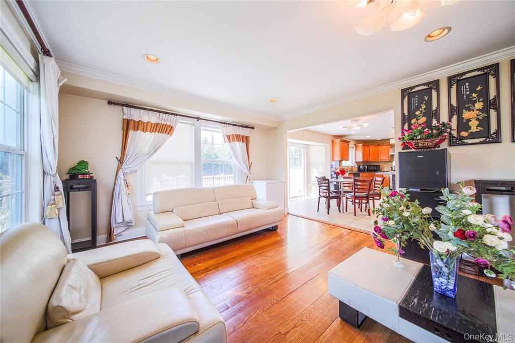 66 Maple Street, Unit A photo 8