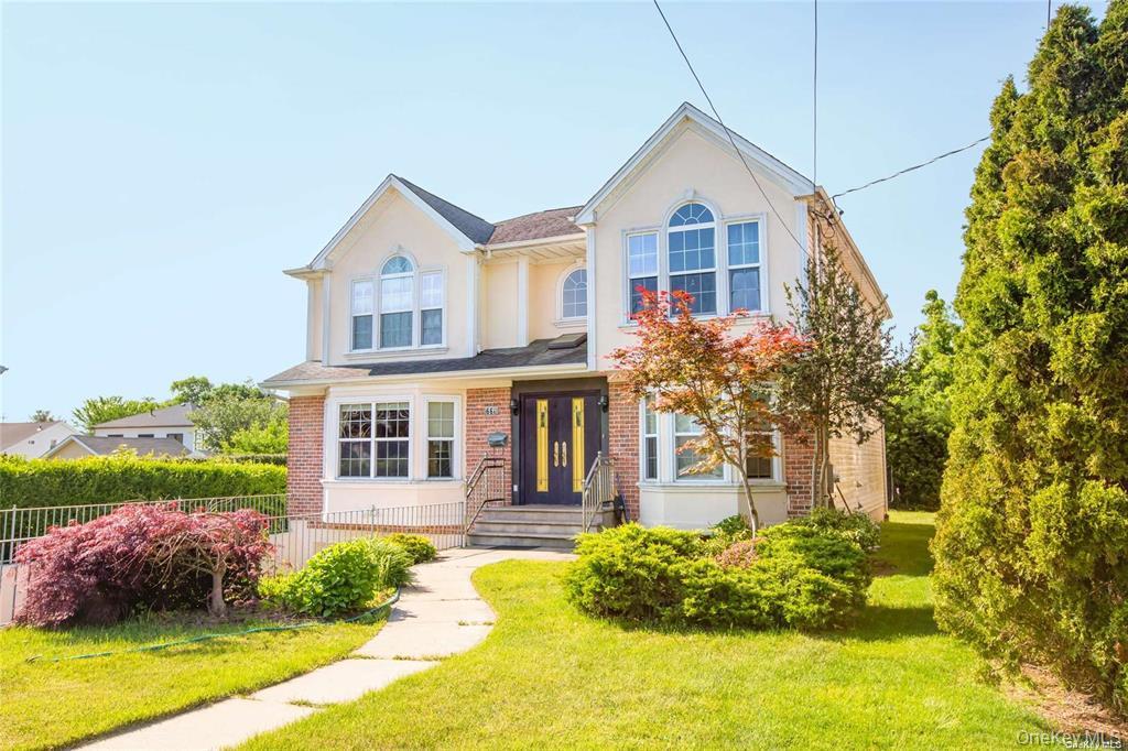 66 Maple Street, Unit A photo 2