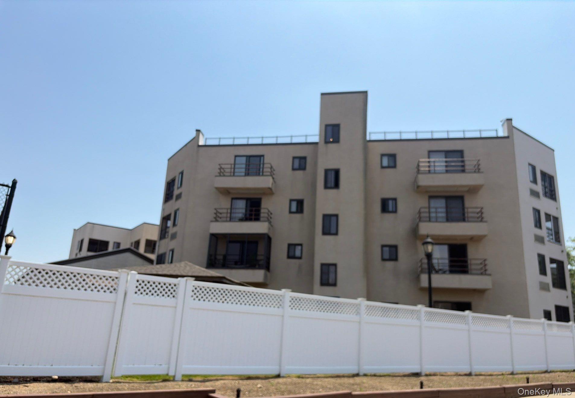 725 Miller Avenue, Unit 238 photo 3