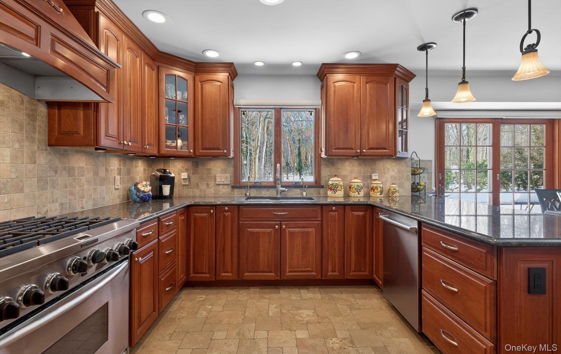 15 Tiber Road – For Sale photo 11