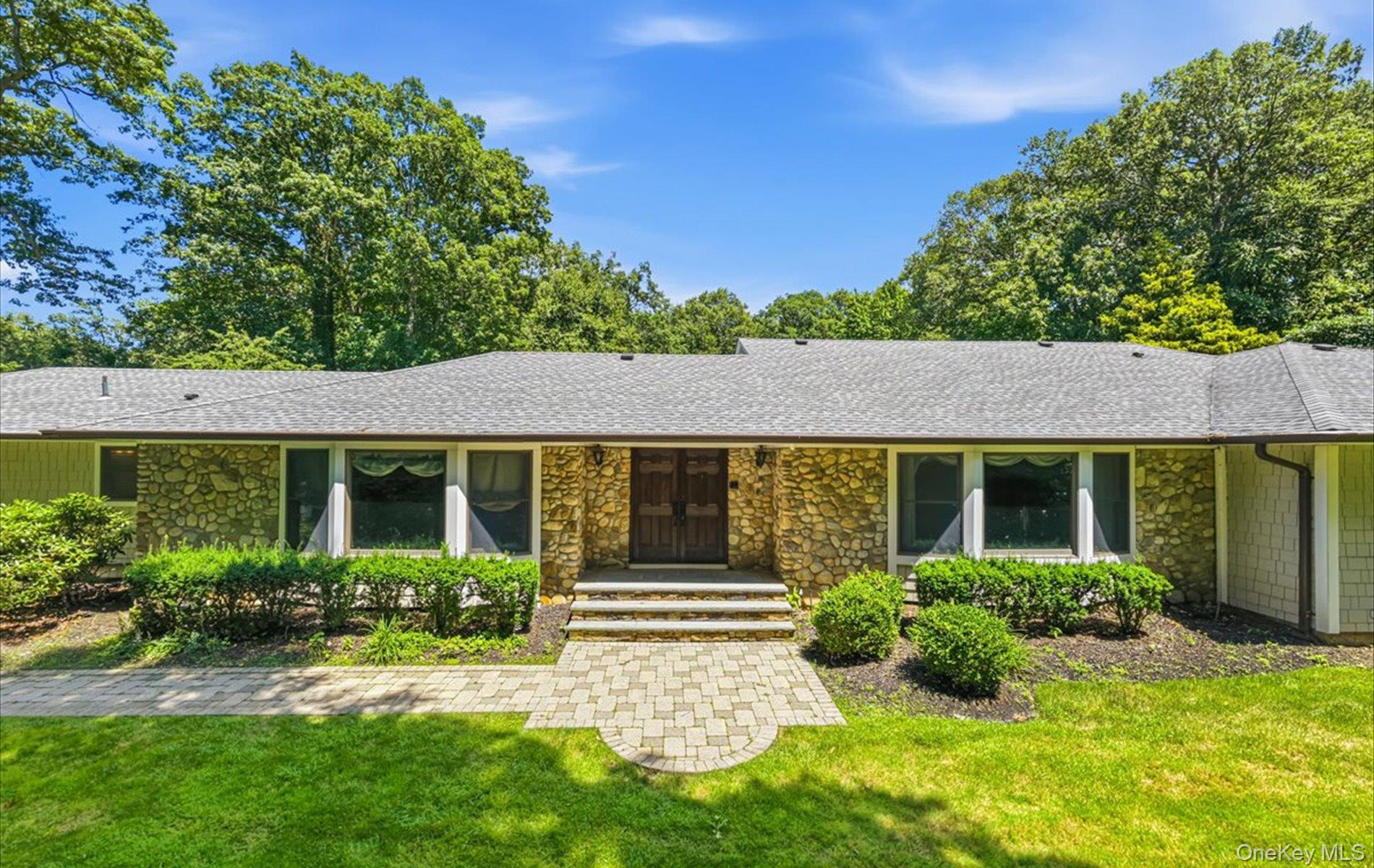15 Tiber Road – For Sale photo 4