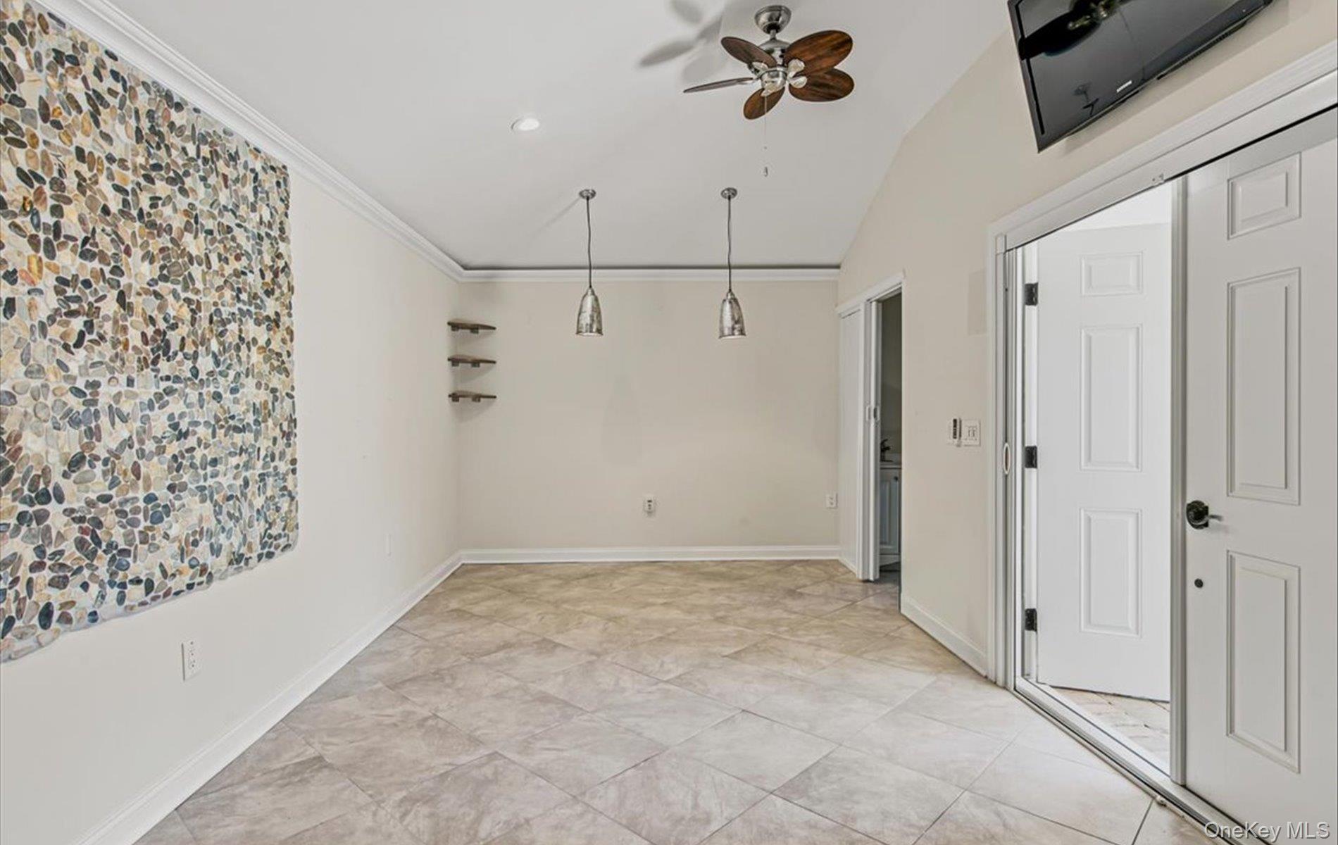 15 Tiber Road – For Sale photo 20