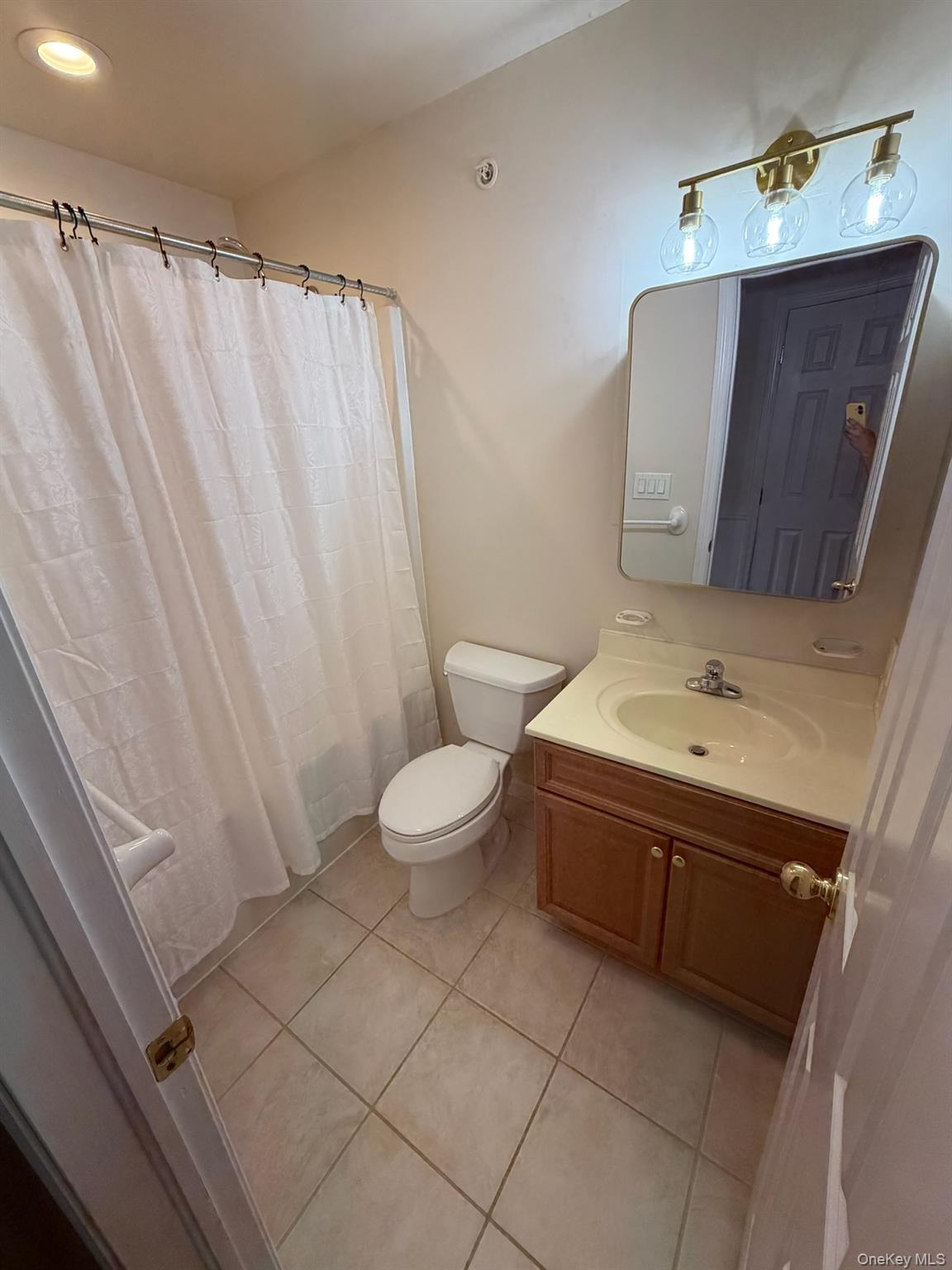 71 Crotona Avenue, Unit 69 photo 3