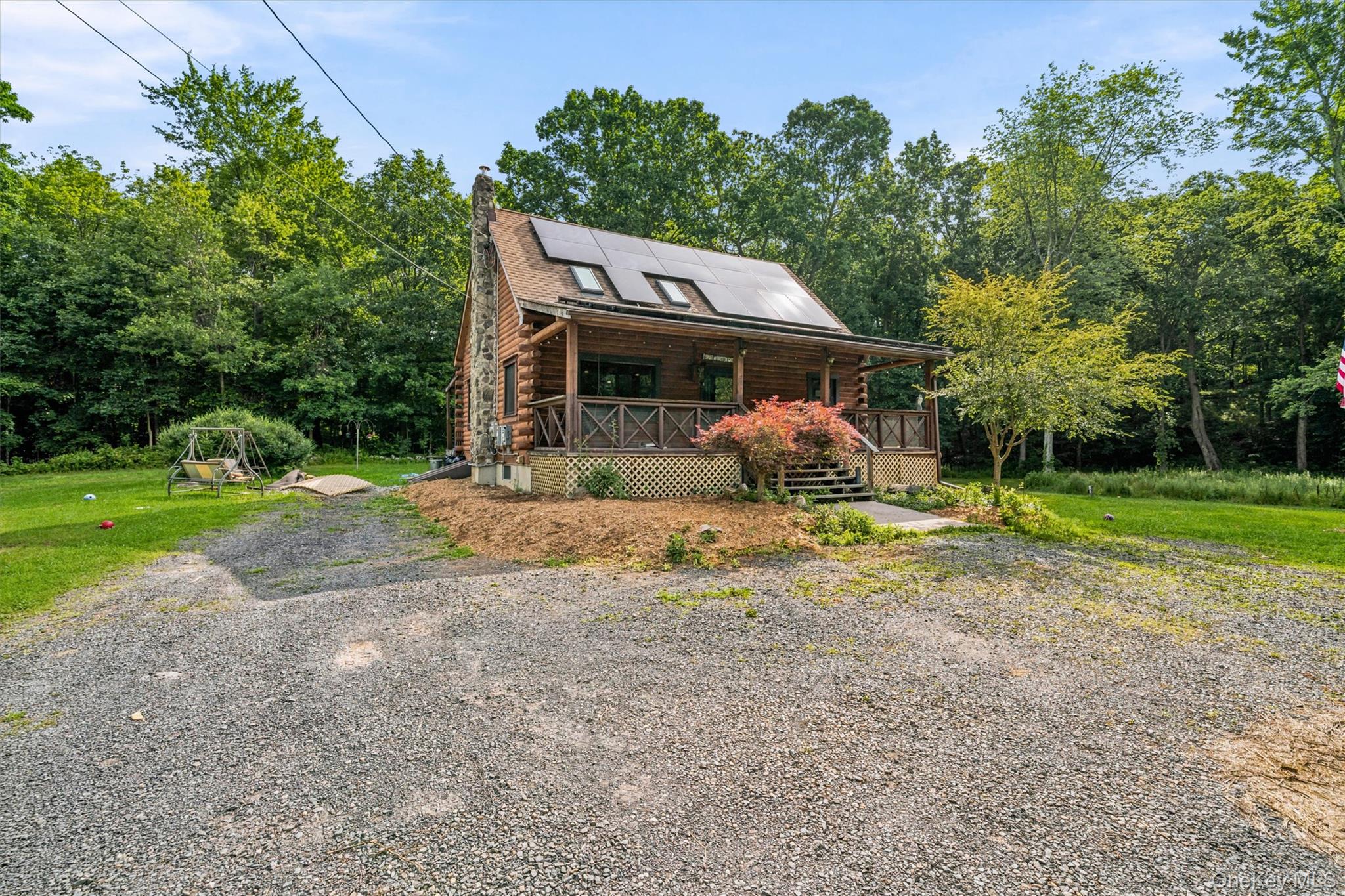 126 Lincolndale – For Sale photo 2