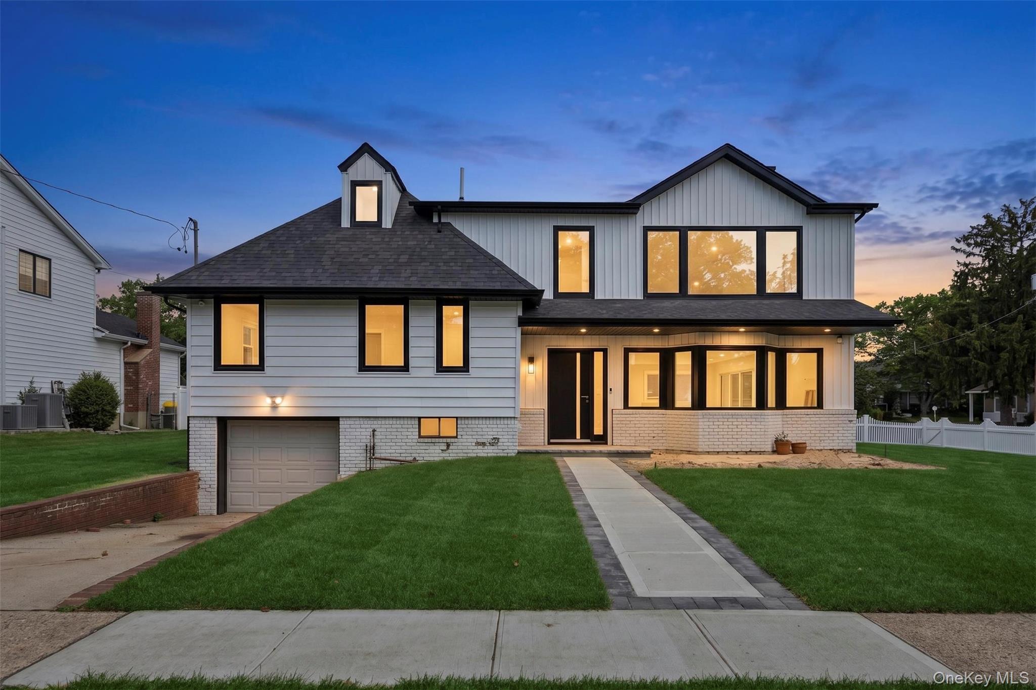 934 Eileen Terrace – For Sale