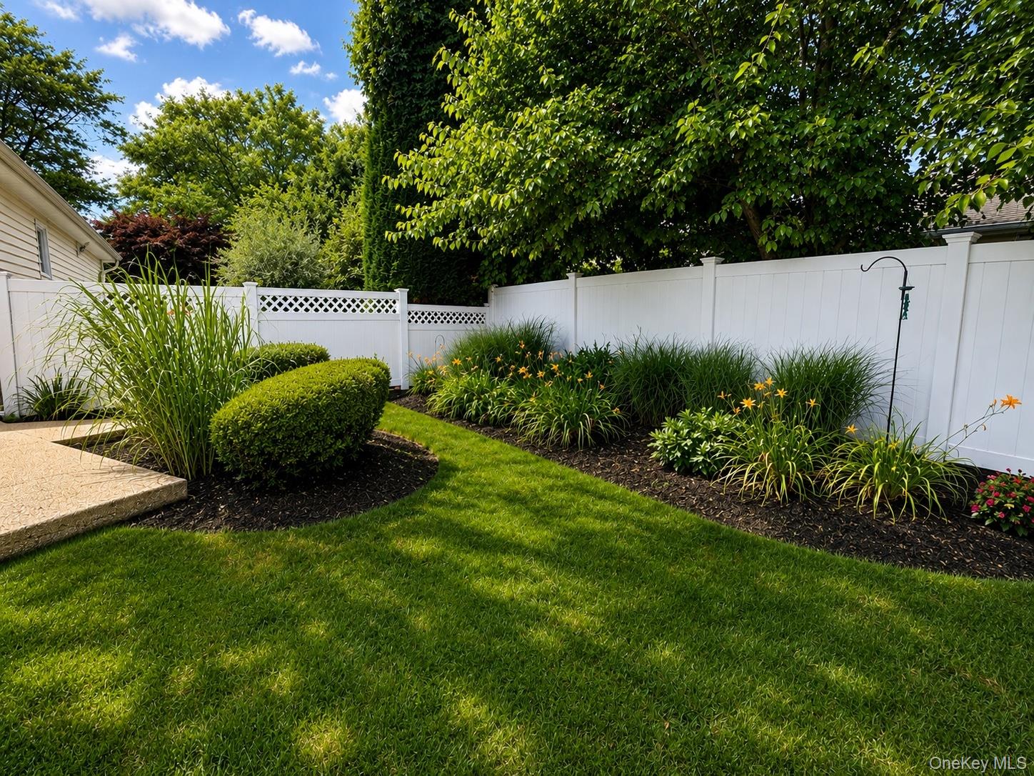 8 Penn Drive – For Sale photo 35