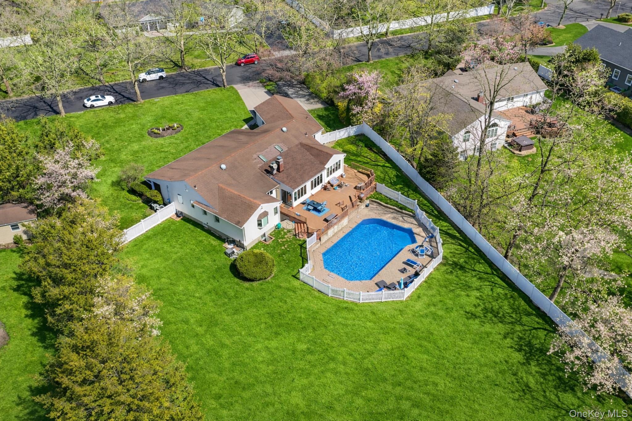 8 Penn Drive – For Sale photo 28