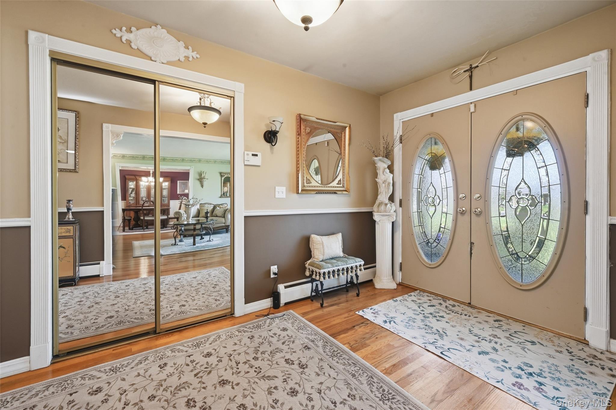 8 Penn Drive – For Sale photo 2