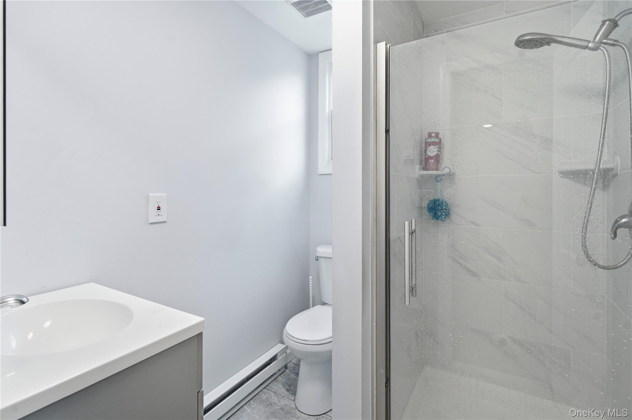 35 Village Circle S – For Sale photo 10