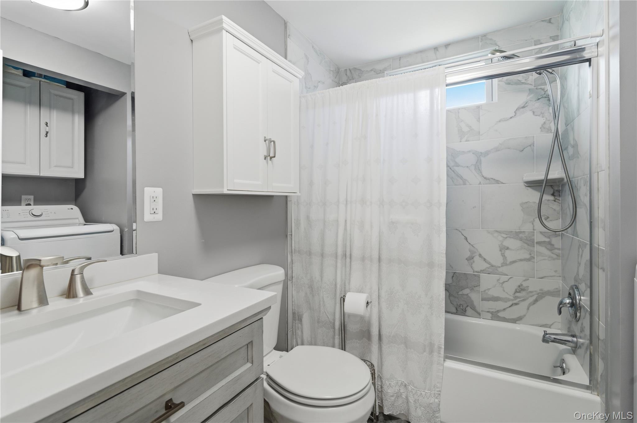 35 Village Circle S – For Sale photo 15