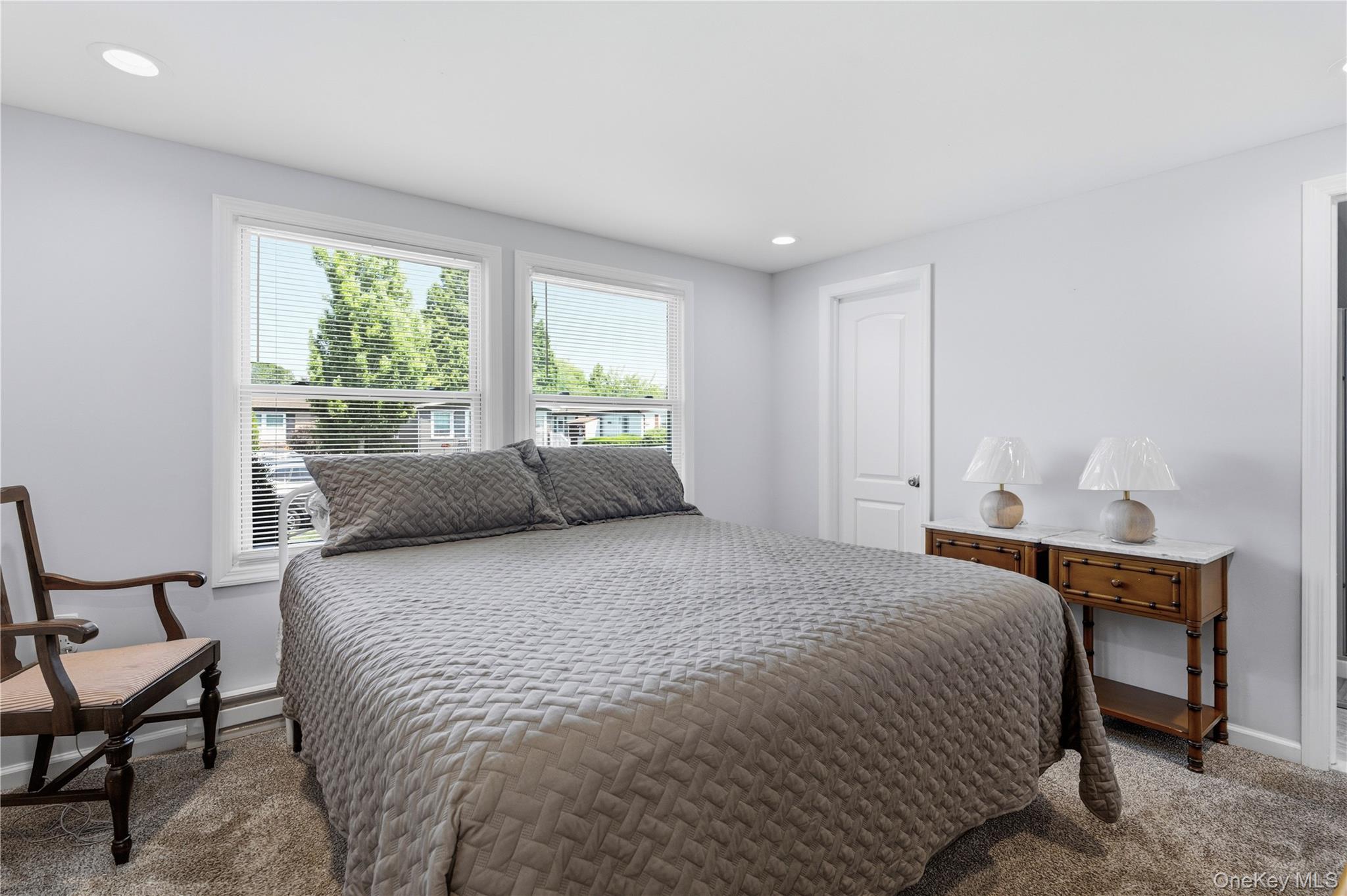 35 Village Circle S – For Sale photo 13