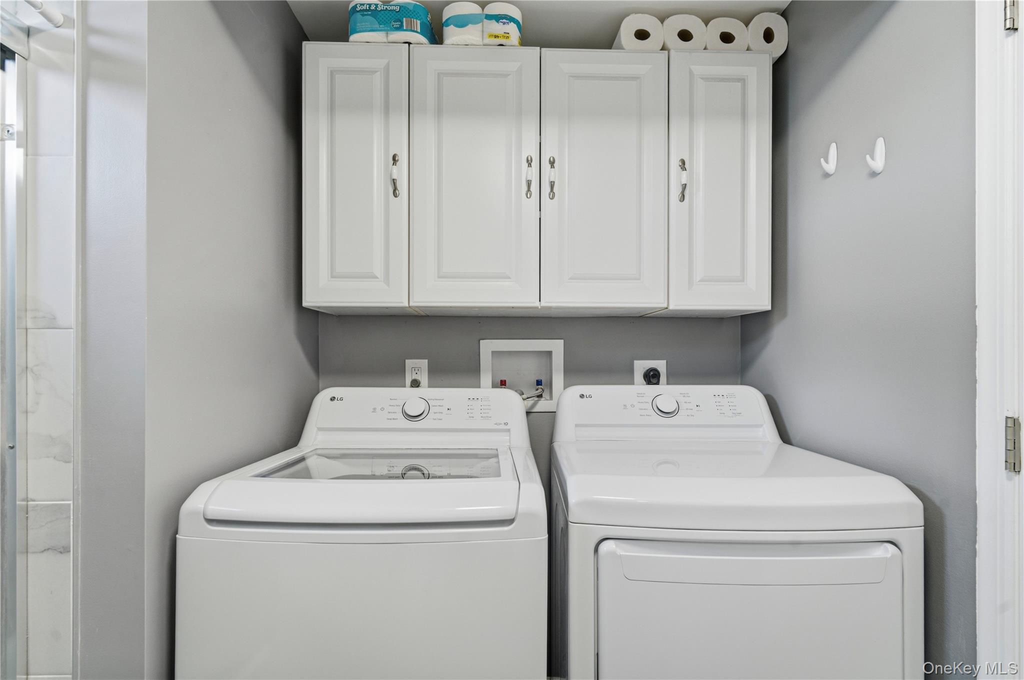35 Village Circle S – For Sale photo 16