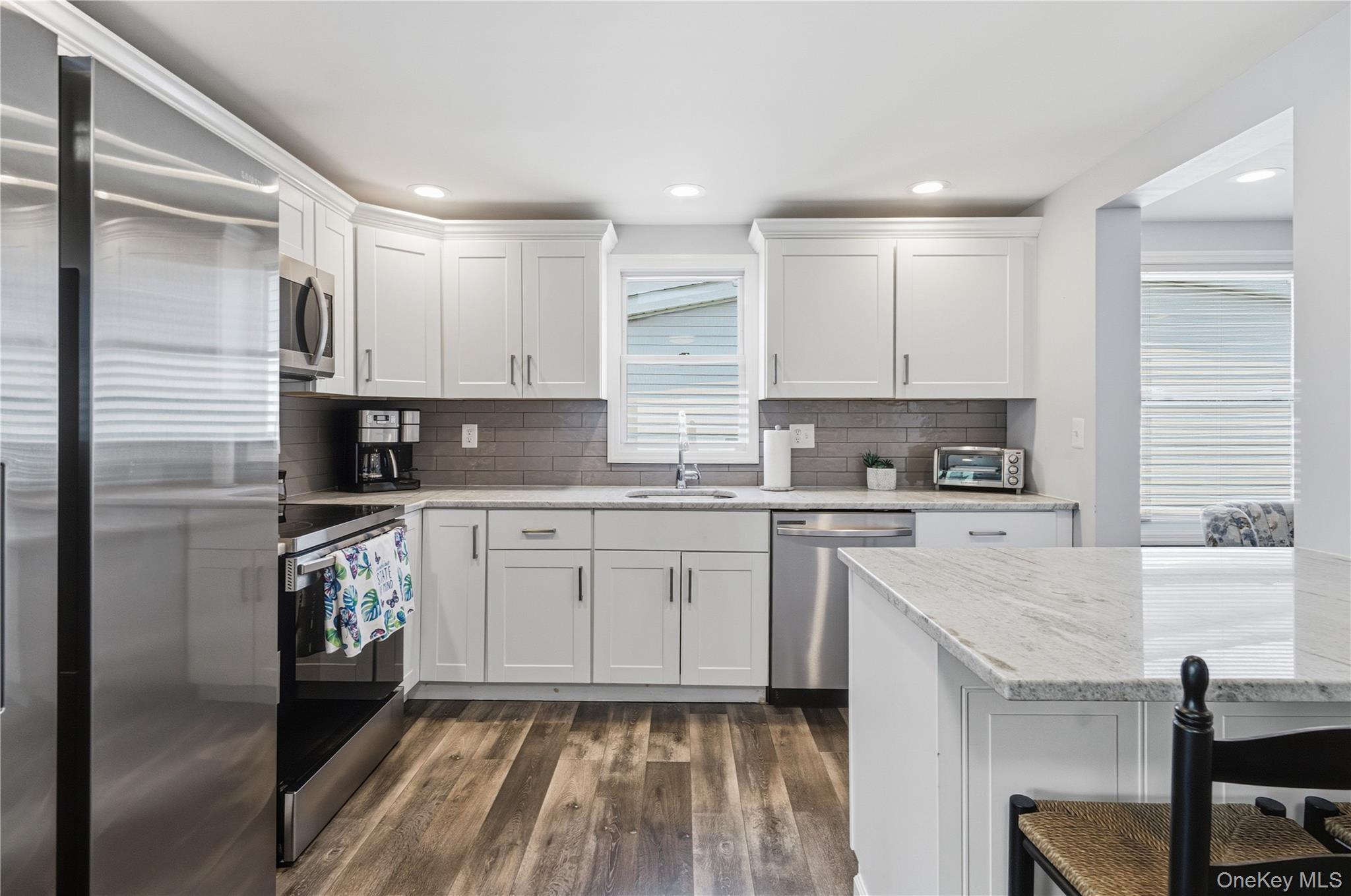 35 Village Circle S – For Sale photo 7