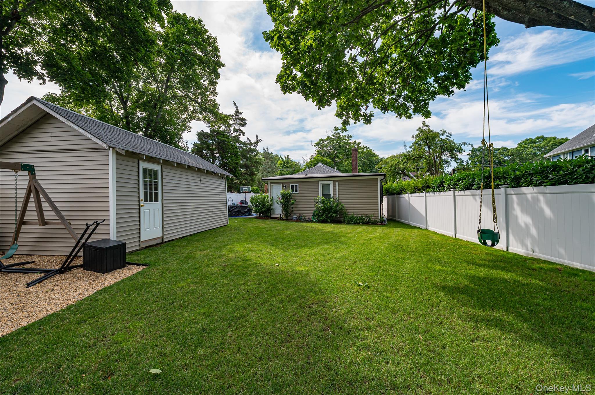 1022 Parkway Street – For Sale photo 22