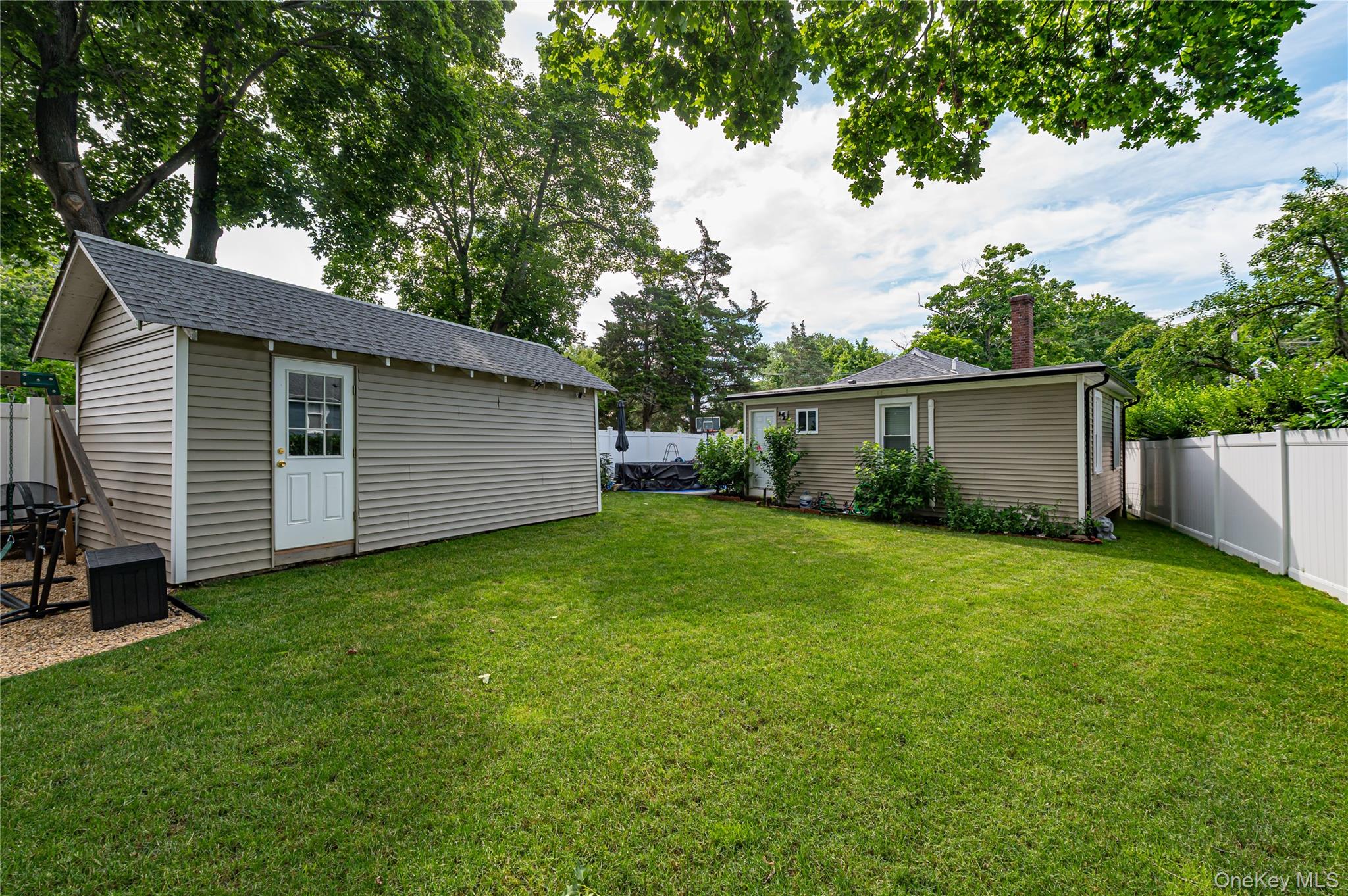 1022 Parkway Street – For Sale photo 21