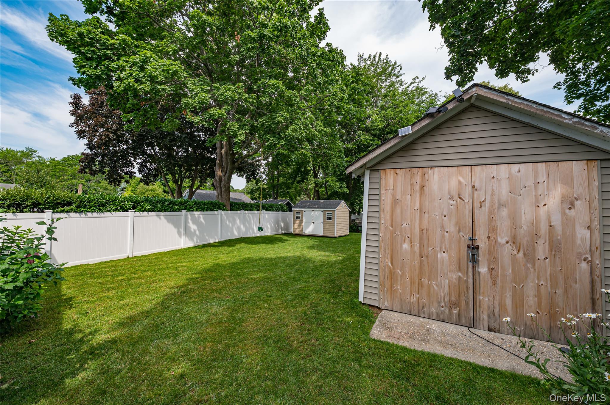 1022 Parkway Street – For Sale photo 23
