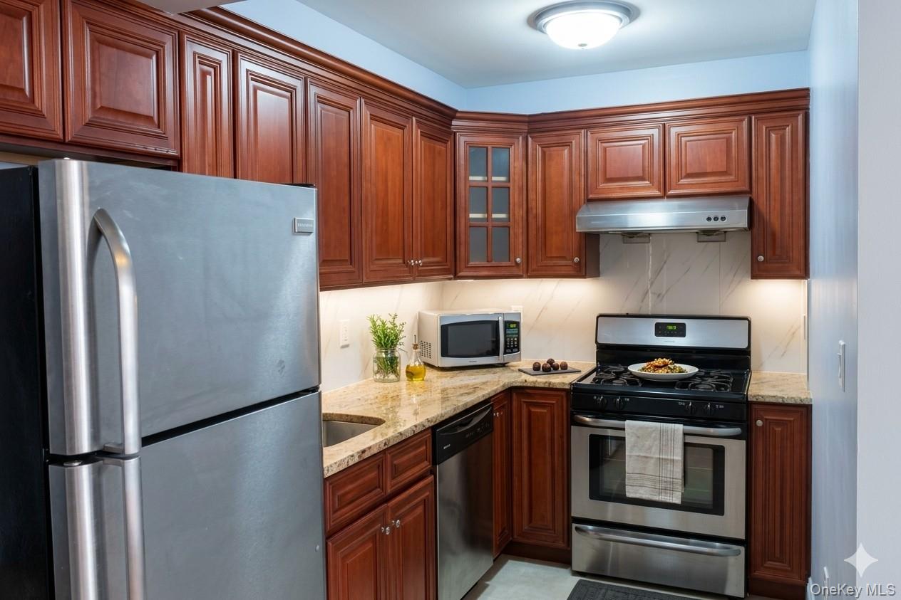 13215 41st Avenue, Unit 4 C photo 2